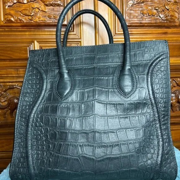 CELINE PHANTOM HANDBAG CROCODILE EMBOSSED LEATHER - Picture 1 of 15